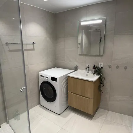 Brand New Apartment, Close To The Centre, Northern Lights, Shops 트롬쇠